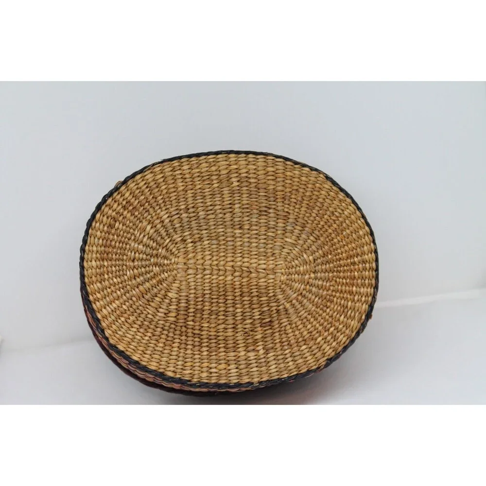 Sweetgrass Handmade Basket Small oval w/lid, 7.5
